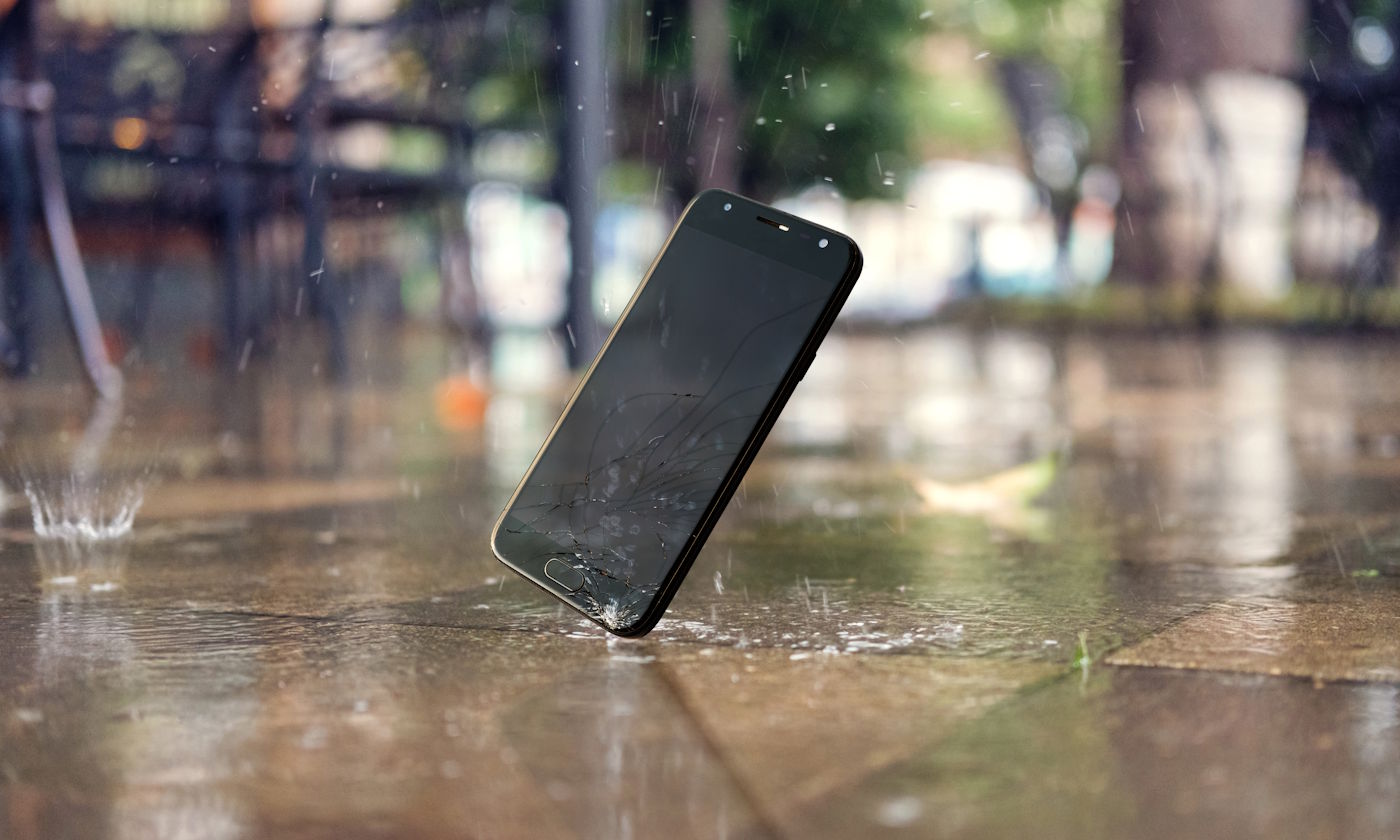 Natychmiast wywal to z telefonu. Wyczyści Ci konto bankowe