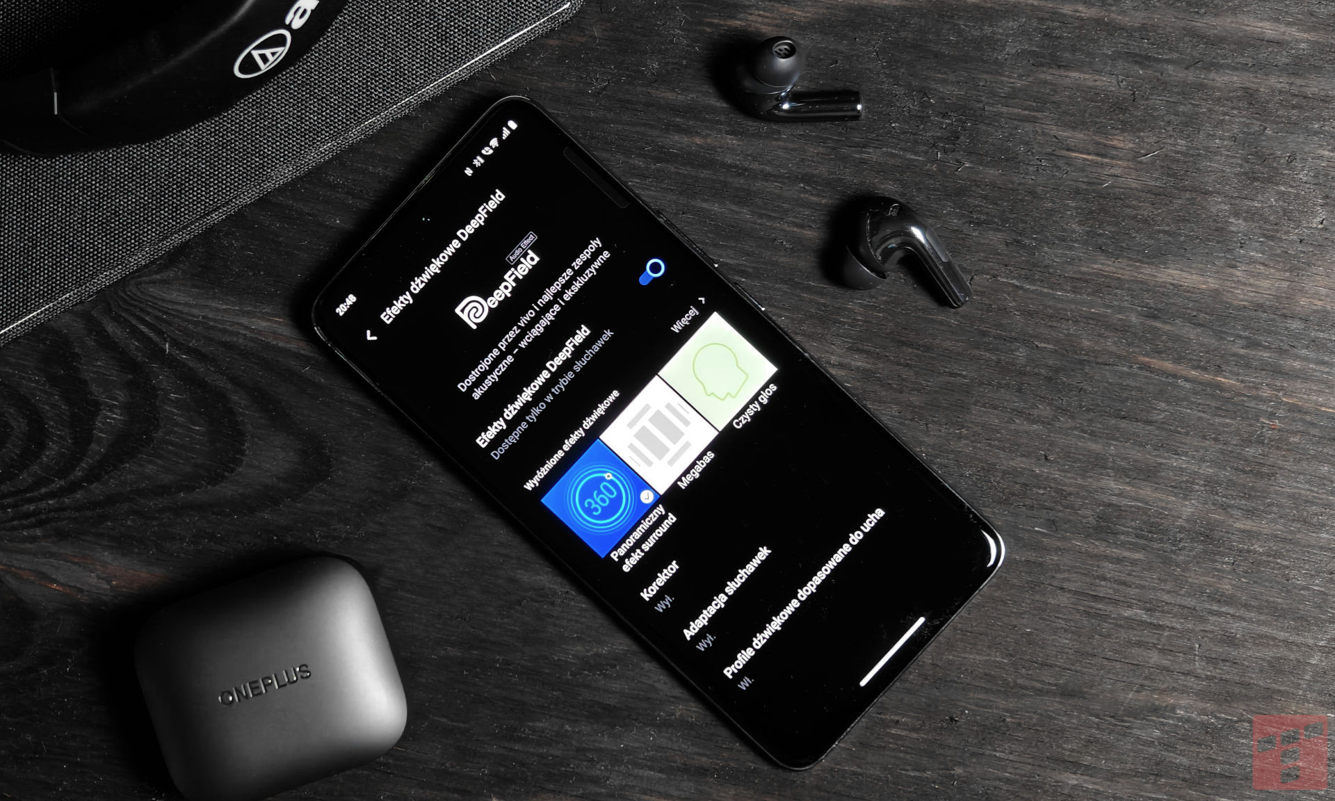 Vivo V50: aparat ZEISS, światło Aura i duża bateria (test)