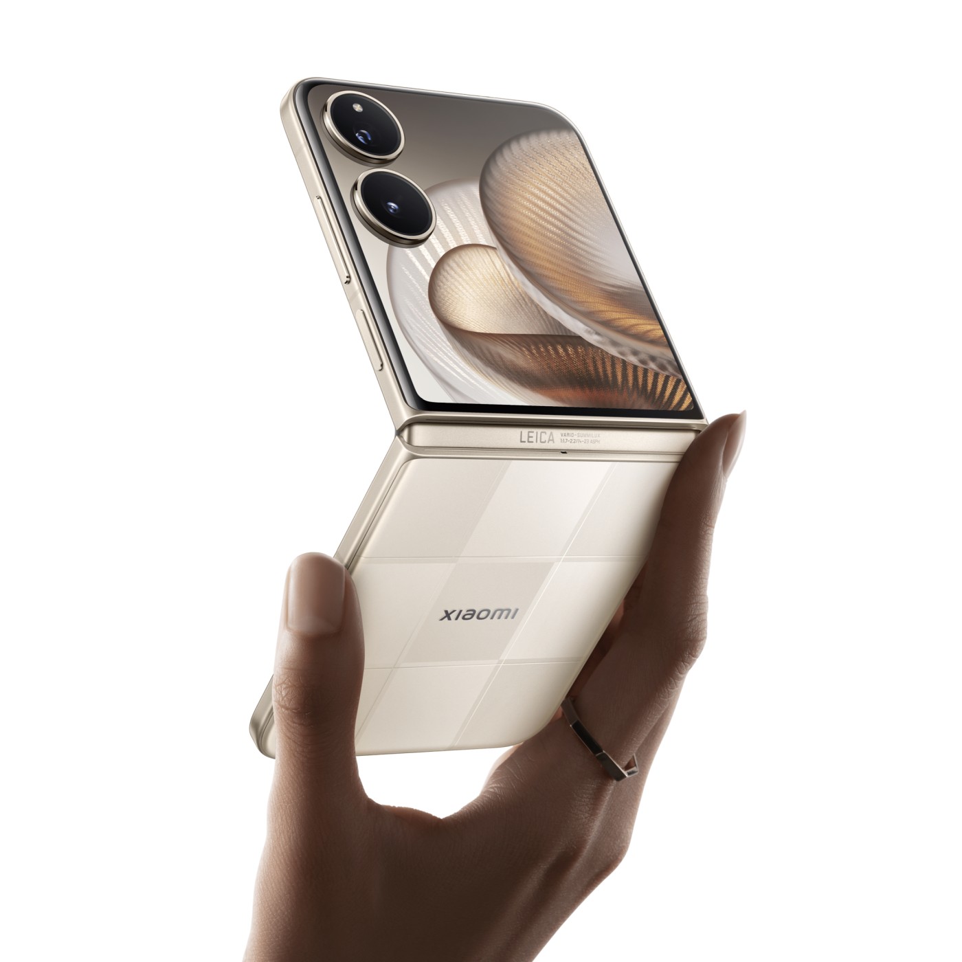 Xiaomi ma nową klapkę. MIX Flip 2 rzuca wyzwanie Samsungowi