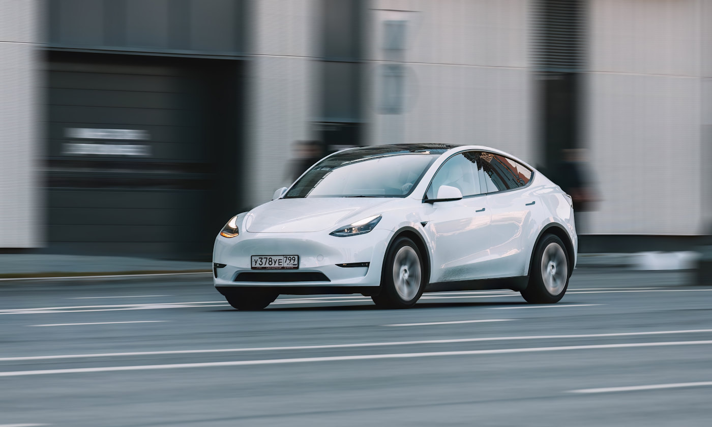 Takiej dostawy jeszcze nie było. Auto samo przyjechało do nabywcy