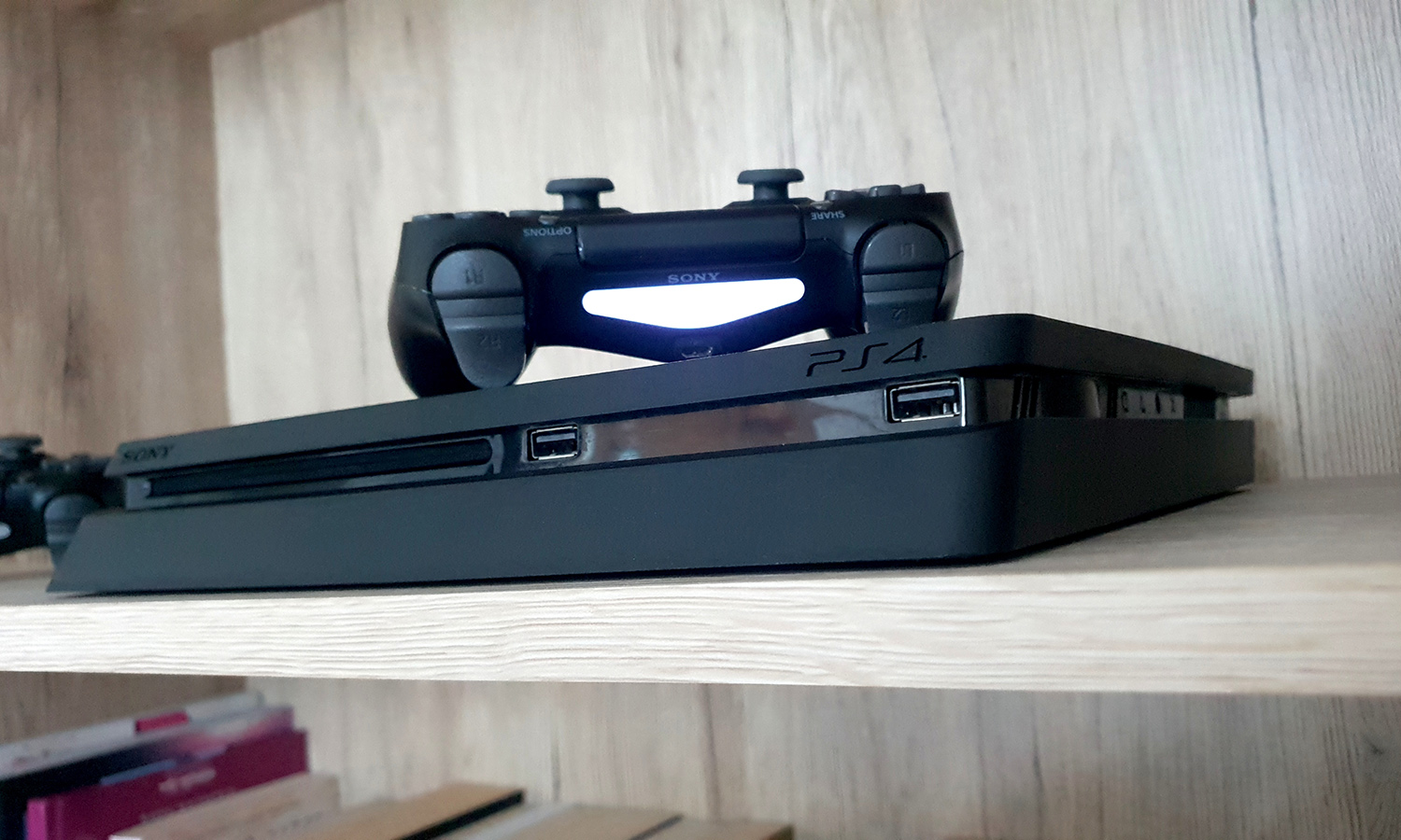 19% subskrybentów PS Plus wciąż gra na PS4
