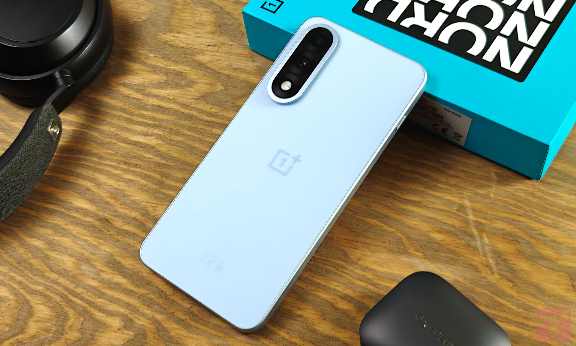 OnePlus Nord 5 bije średniaki, ale do flagowca sporo mu brakuje (test)