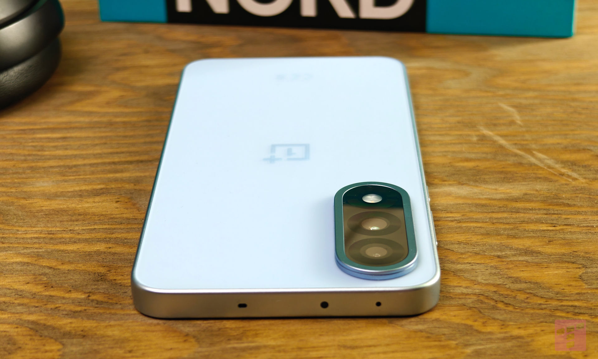 OnePlus Nord 5 bije średniaki, ale do flagowca sporo mu brakuje (test)