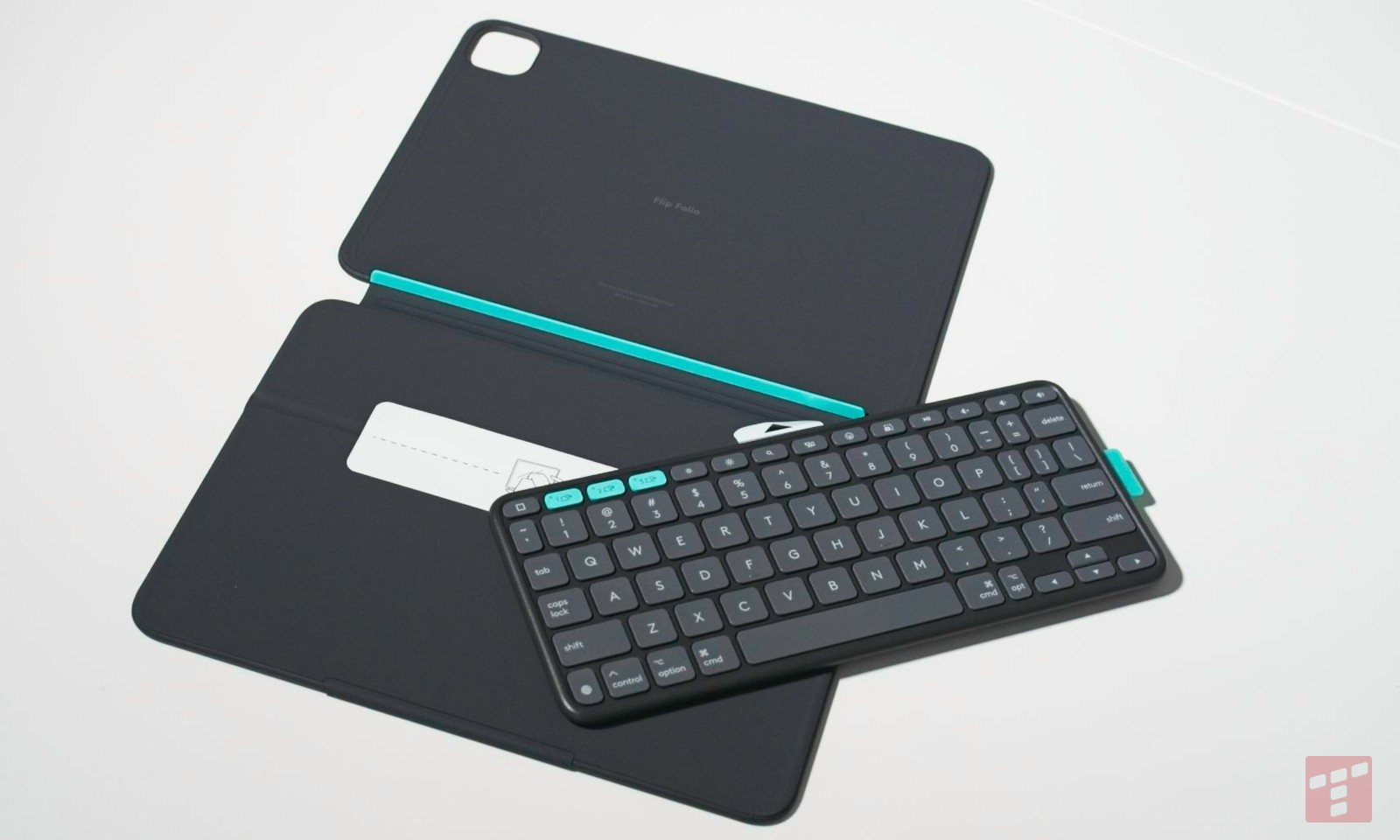 Etui z kryzysem tożsamości. Test Logitech Flip Folio