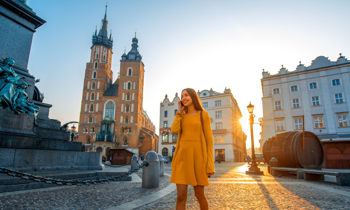 Polak bez komórki jak bez ręki. Telefon stacjonarny? To już przeżytek