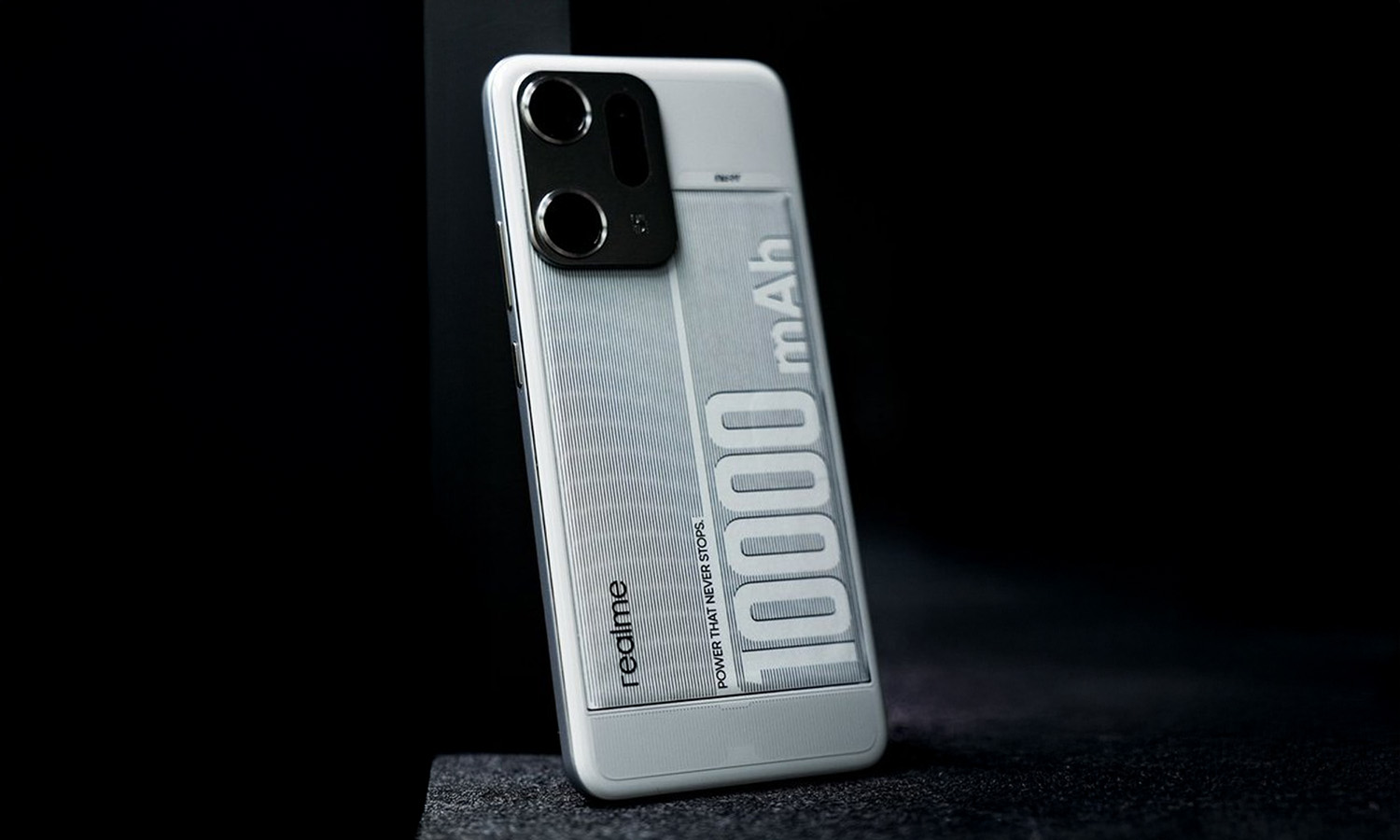 Realme z pierwszym telefonem z baterią 10000 mAh