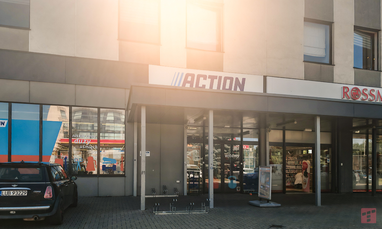 Action idzie jak burza. Nic dziwnego - do sklepów ciągle są kolejki
