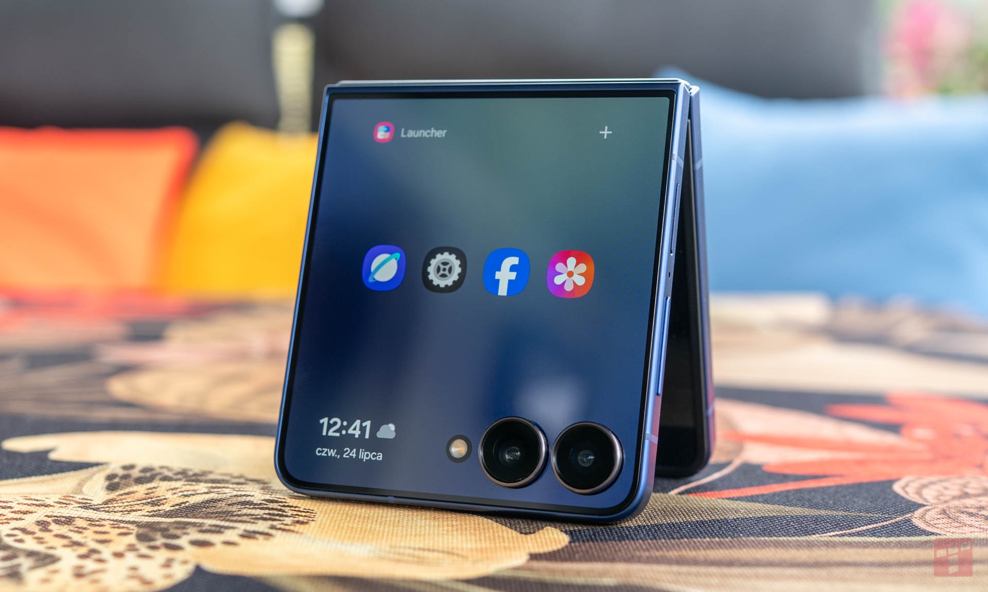 Samsung Galaxy Z Flip7 jest piękny. Ale czy to wystarczy? (test)