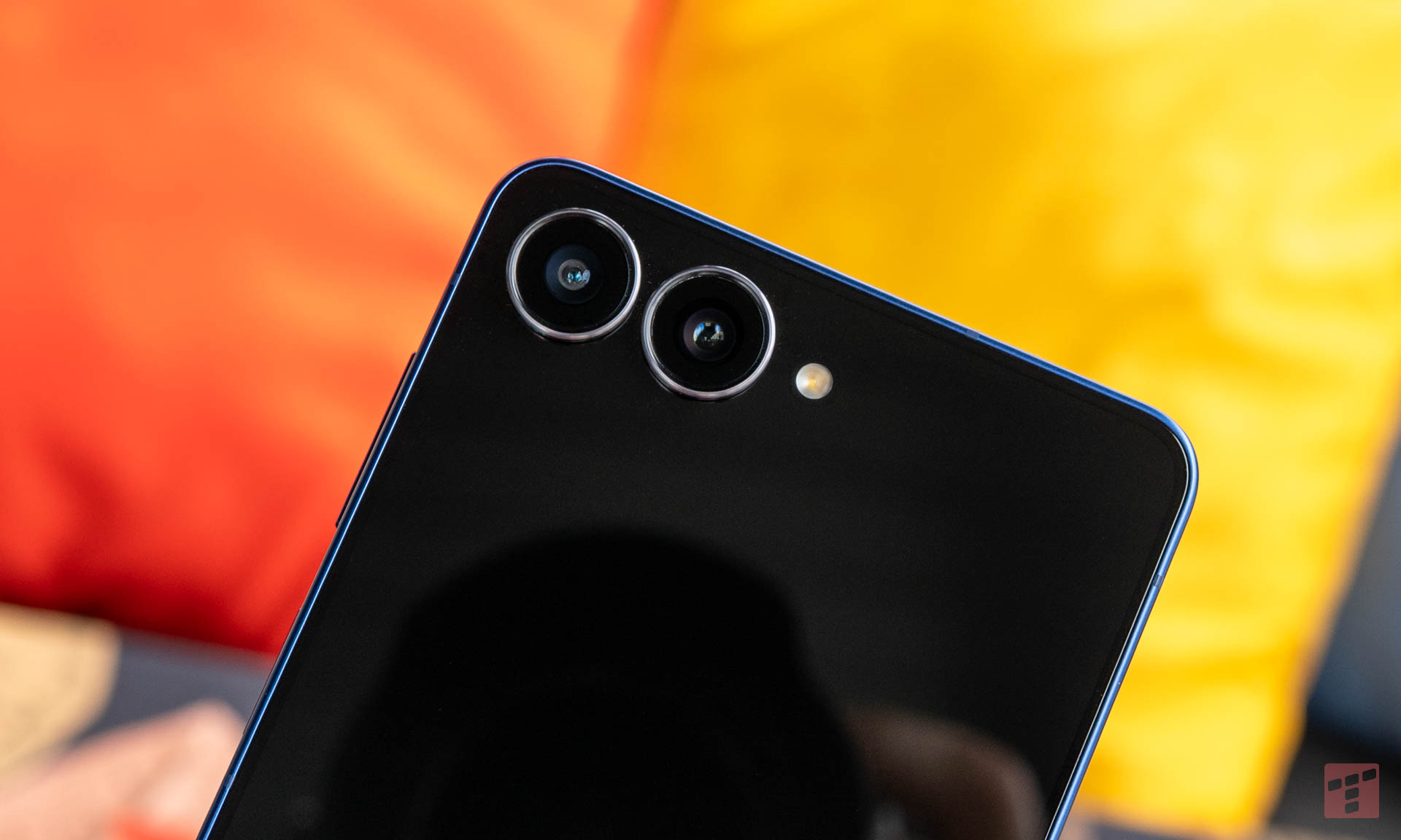 Samsung Galaxy Z Flip7 jest piękny. Ale czy to wystarczy? (test)