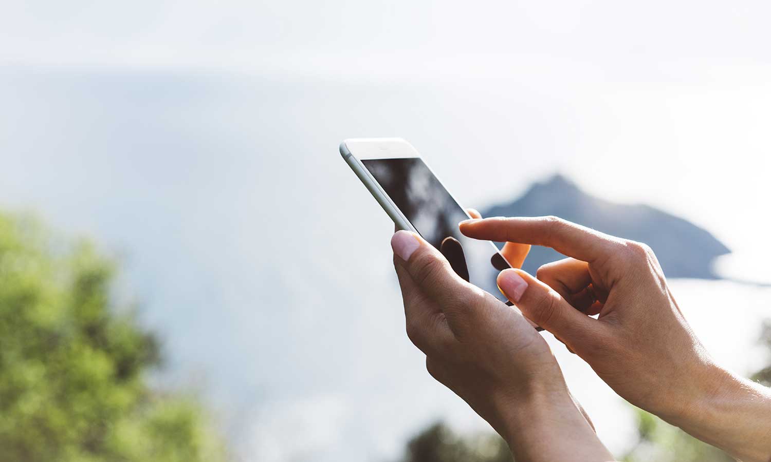 Piszesz na telefonie tylko jednym palcem? Sprawdź, co to znaczy