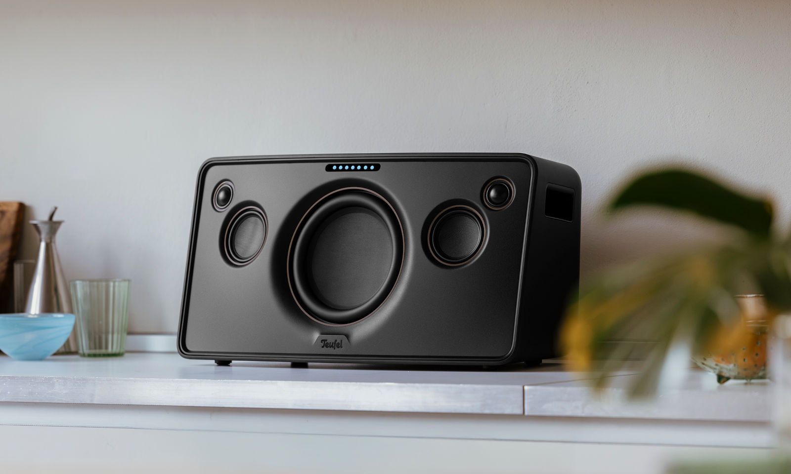Teufel MOTIV XL – nowy, streamingowy głośnik Wi-Fi. Do salonu i w plener