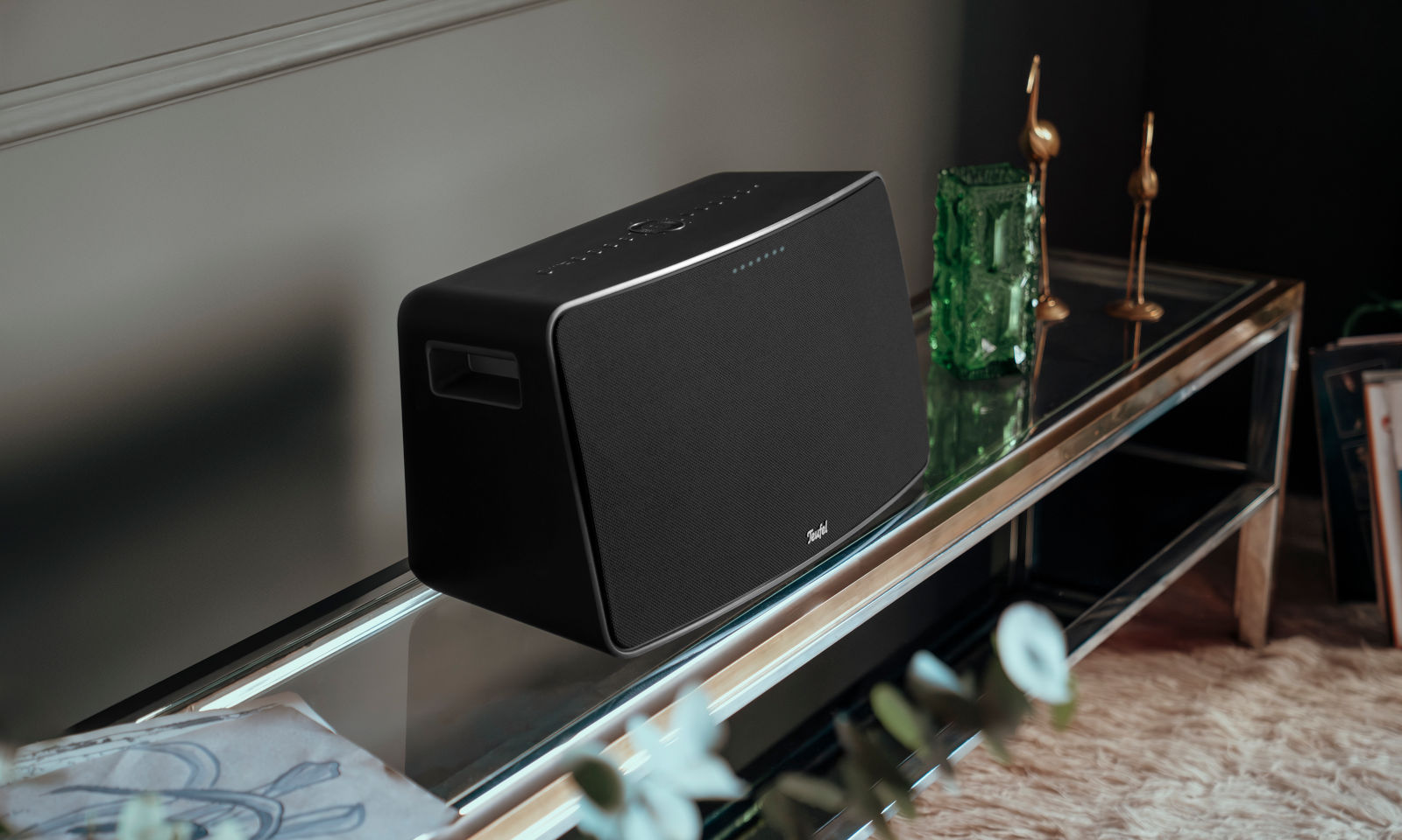 Teufel MOTIV XL – nowy, streamingowy głośnik Wi-Fi. Do salonu i w plener