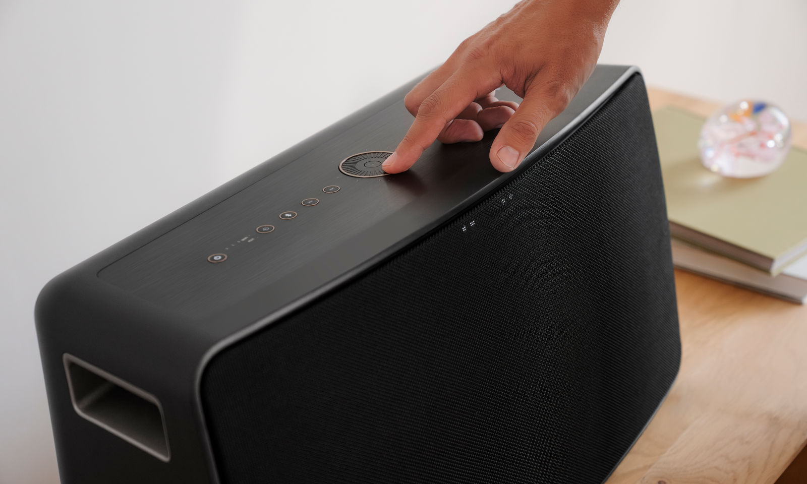 Teufel MOTIV XL – nowy, streamingowy głośnik Wi-Fi. Do salonu i w plener