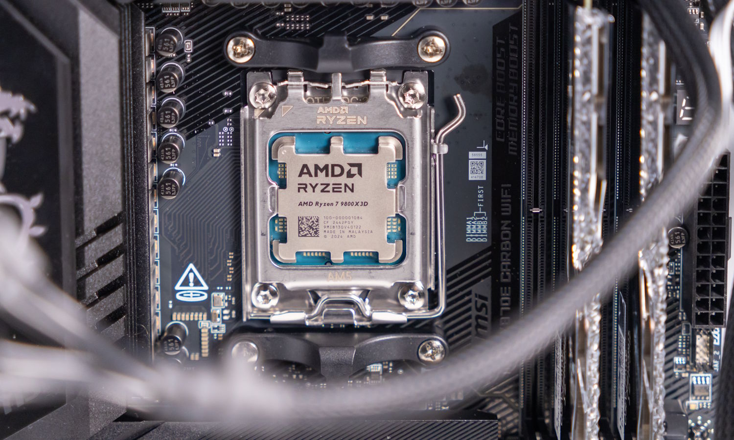 AMD szykuje nowy procesor. Jeszcze więcej pamięci 3D V-Cache