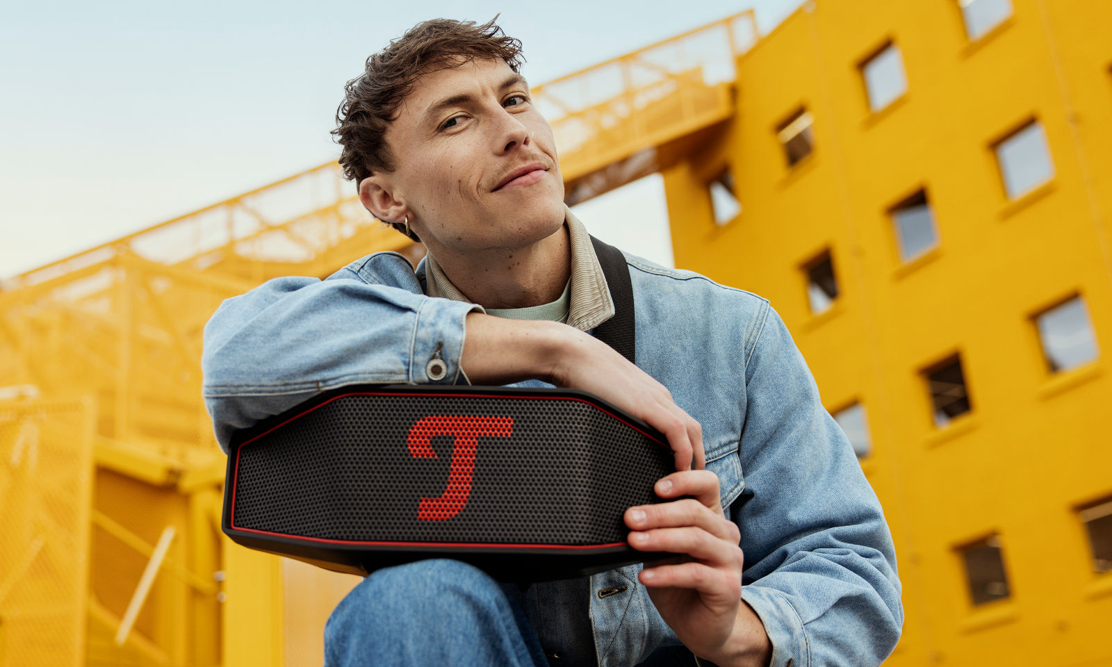 Niemiecka odpowiedź na JBL Boombox. Oto Teufel ROCKSTER CROSS 2