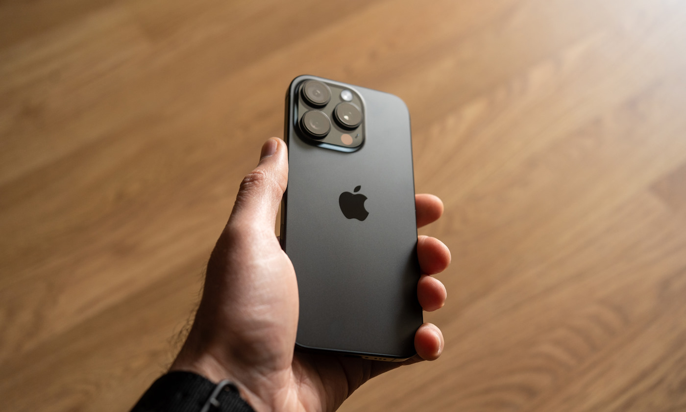 Koniec biedy z pamięcią we flagowcach? iPhone 17 Pro może namieszać