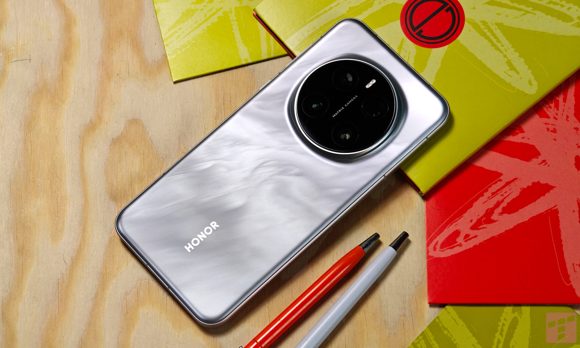 Bateria 10 000 mAh w lekkim telefonie. To nie sen, to nowy Honor Power