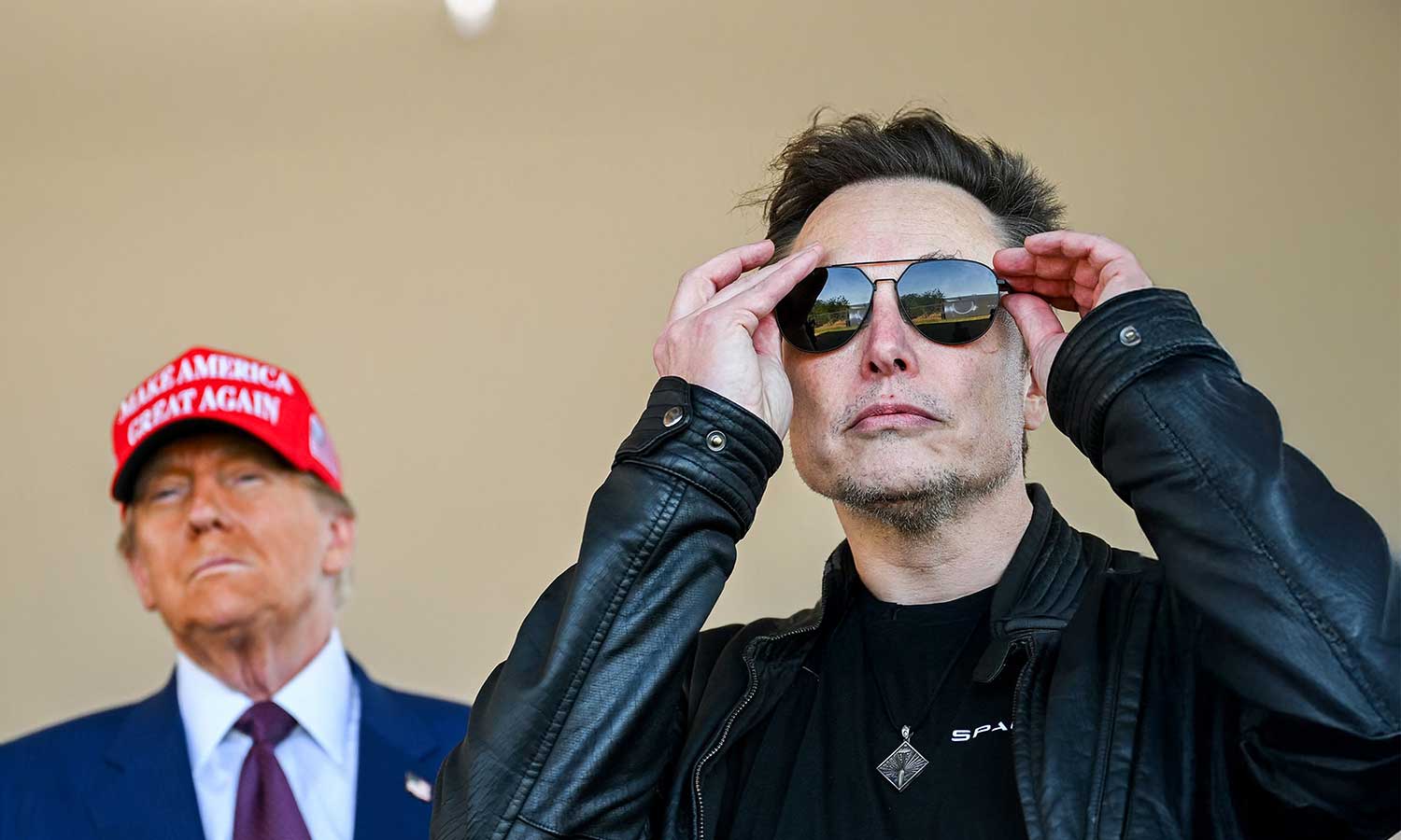 Musk znów robi szum. Teraz chce pozwać producenta iPhone'a