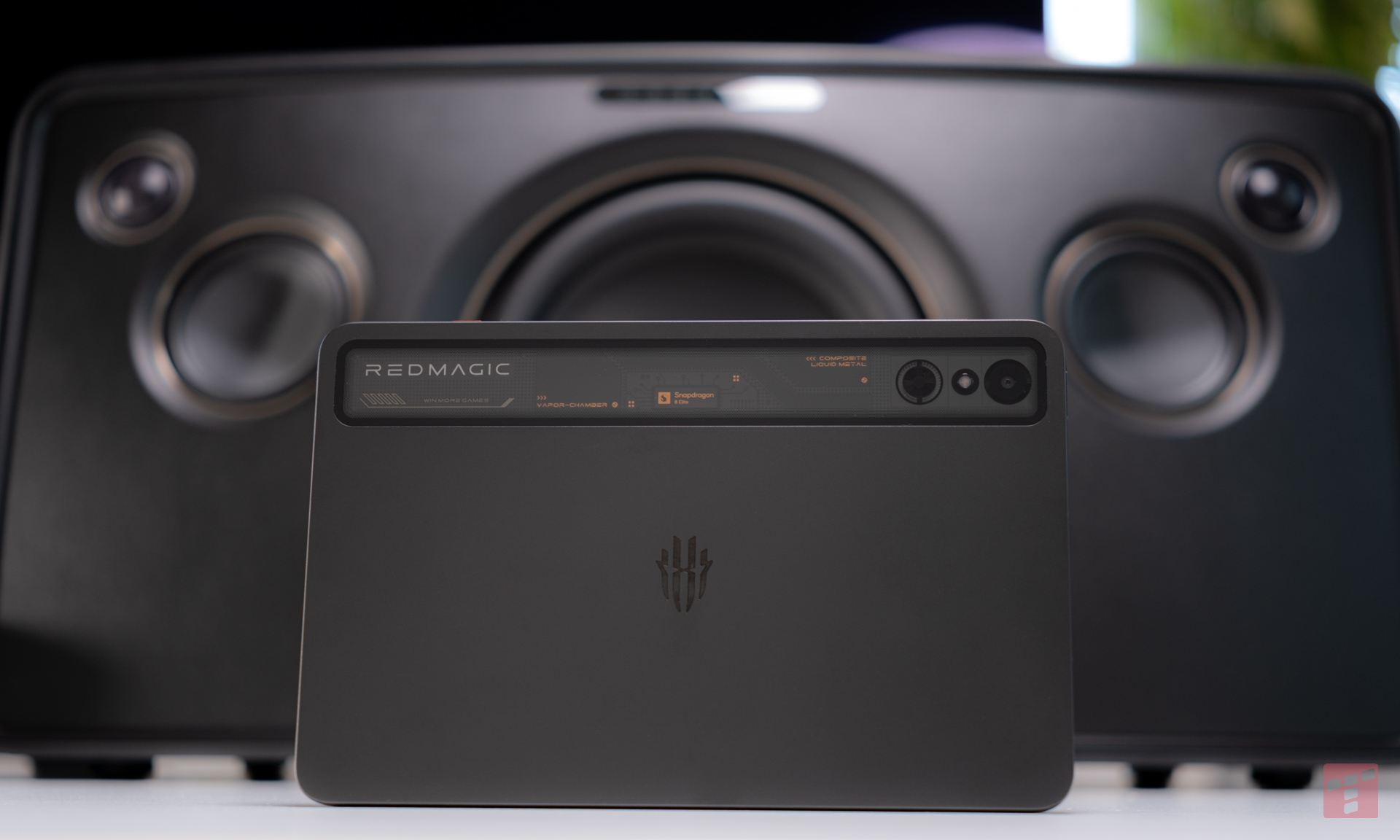 Ten REDMAGIC to najlepszy tablet z Androidem. Dajcie mi gier! (test)