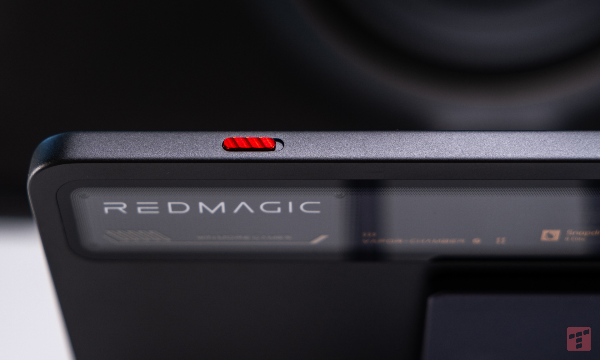 Ten REDMAGIC to najlepszy tablet z Androidem. Dajcie mi gier! (test)