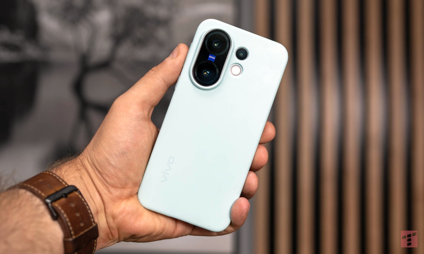 Vivo rozdaje smartfony i akcesoria. Lato kończy się z przytupem