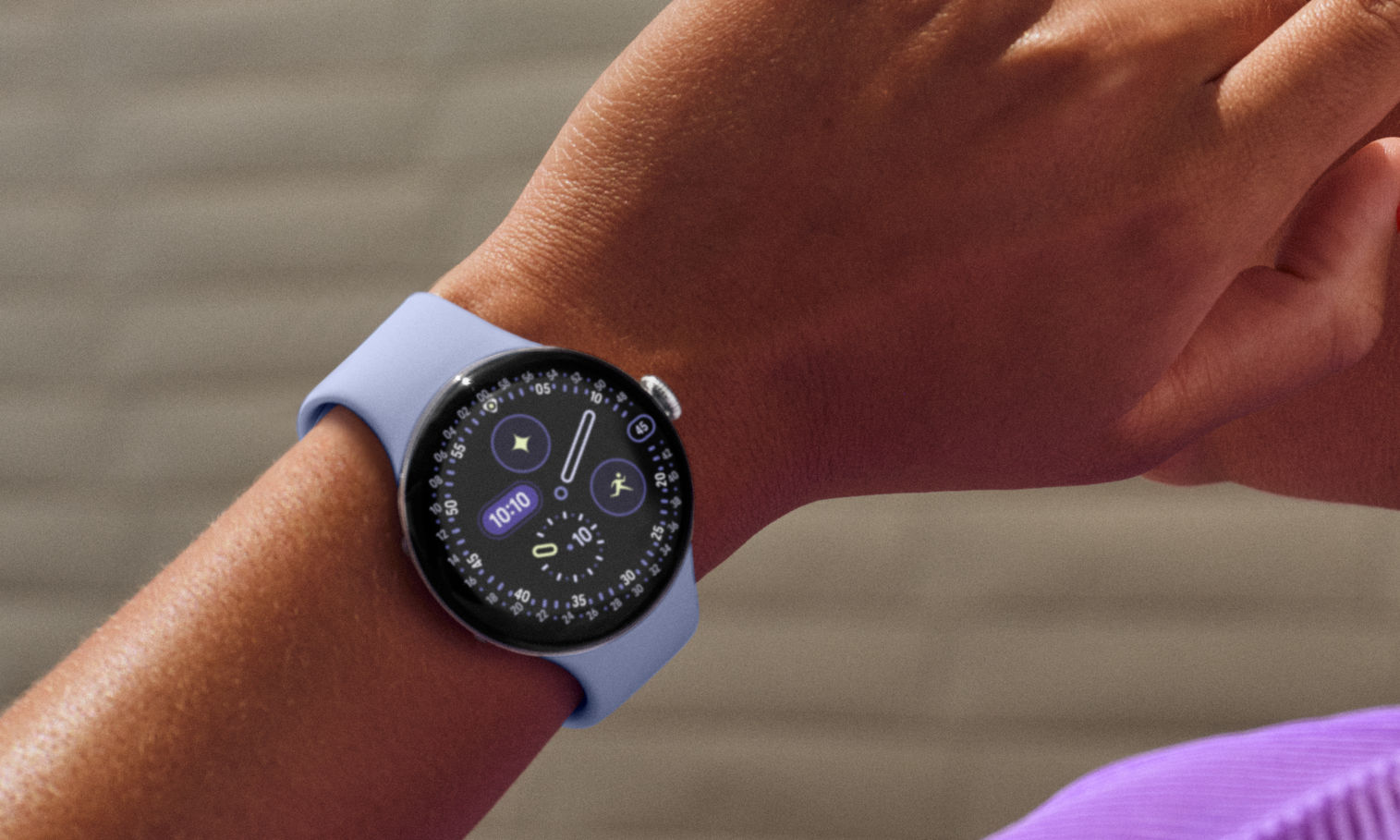 Pixel Watch 4: nowy zegarek Google jest szybszy i dłużej pracuje