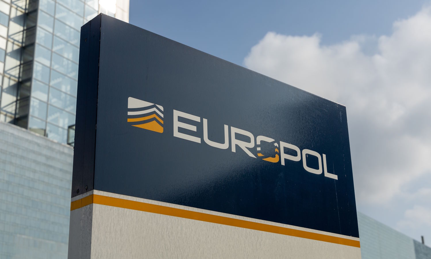 Europol daje 50 tys. dolarów za informacje? No nie do końca