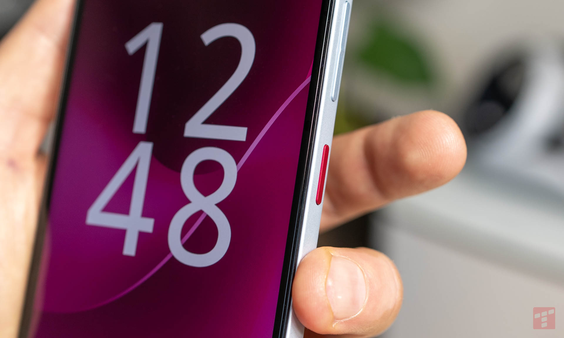T Phone 3 ma asa w rękawie. Tego nie znajdziesz u konkurencji (test)