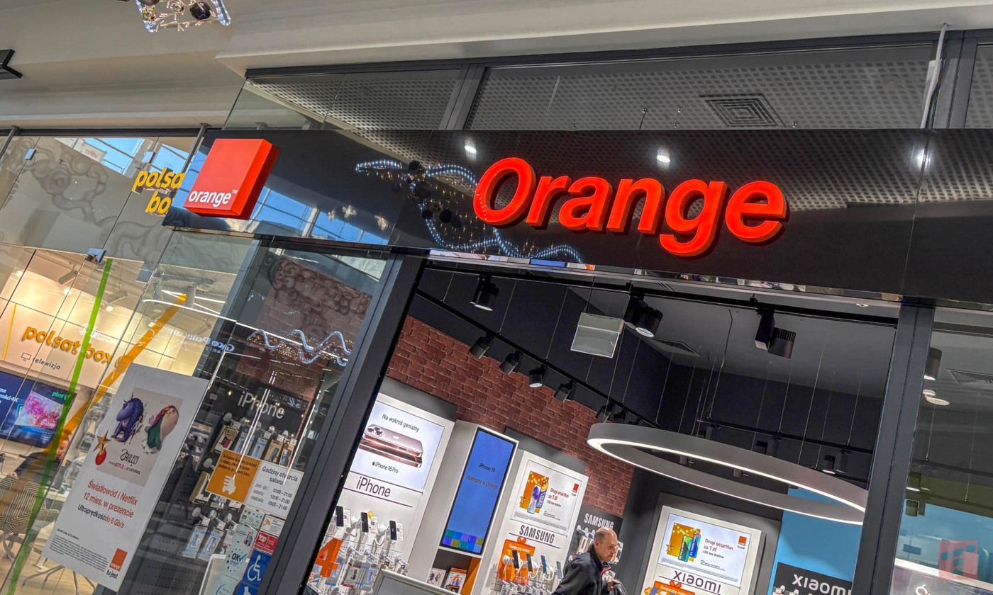 Orange obniża ceny. Duety smartfonów i tańsze drony na koniec wakacji