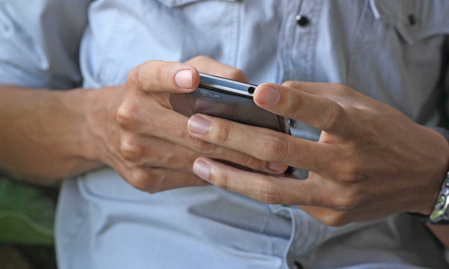 Zgubił go jeden konkretny SMS. "6 tysięcy w plecy"