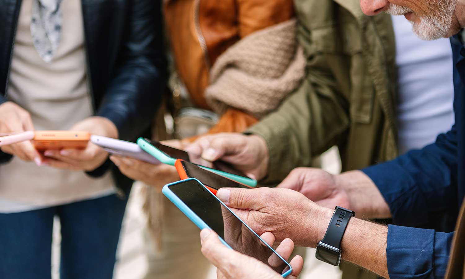 Tylko dwie godziny korzystania ze smartfona dziennie? Jest poruszenie