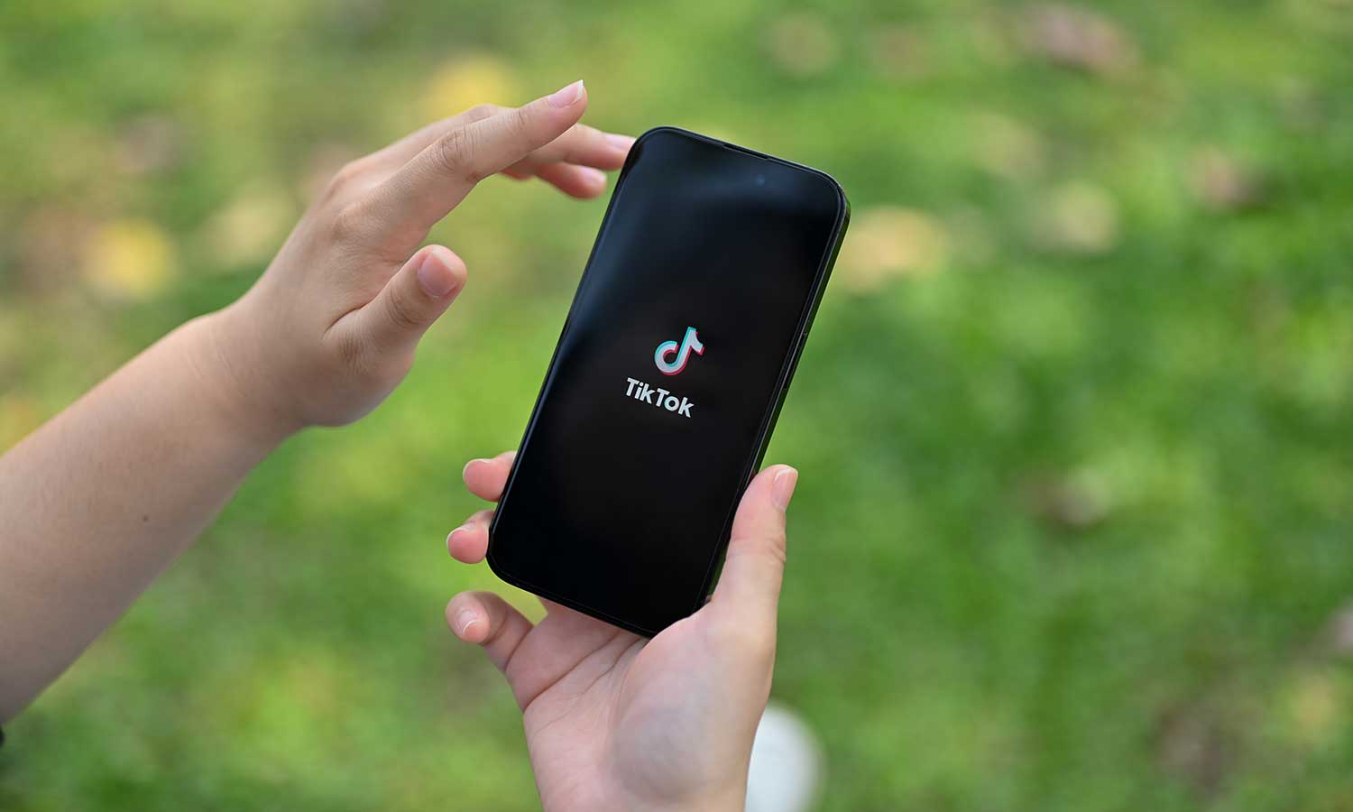 TikTok prześcignął giganta. Jego wyniki wprawiają w zdumienie
