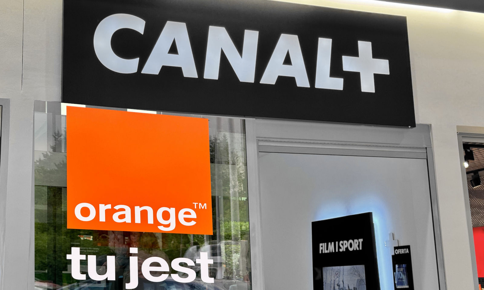 CANAL+ sprzedaje Orange Światłowód z mocnymi bonusami