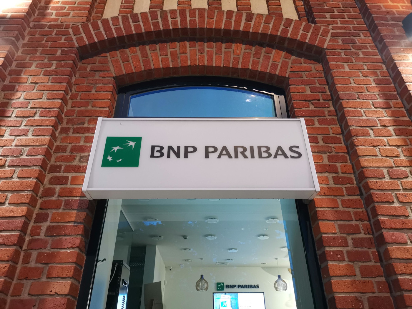 BNP Paribas zaskakuje nową kartą. Żaden bank takiej nie ma