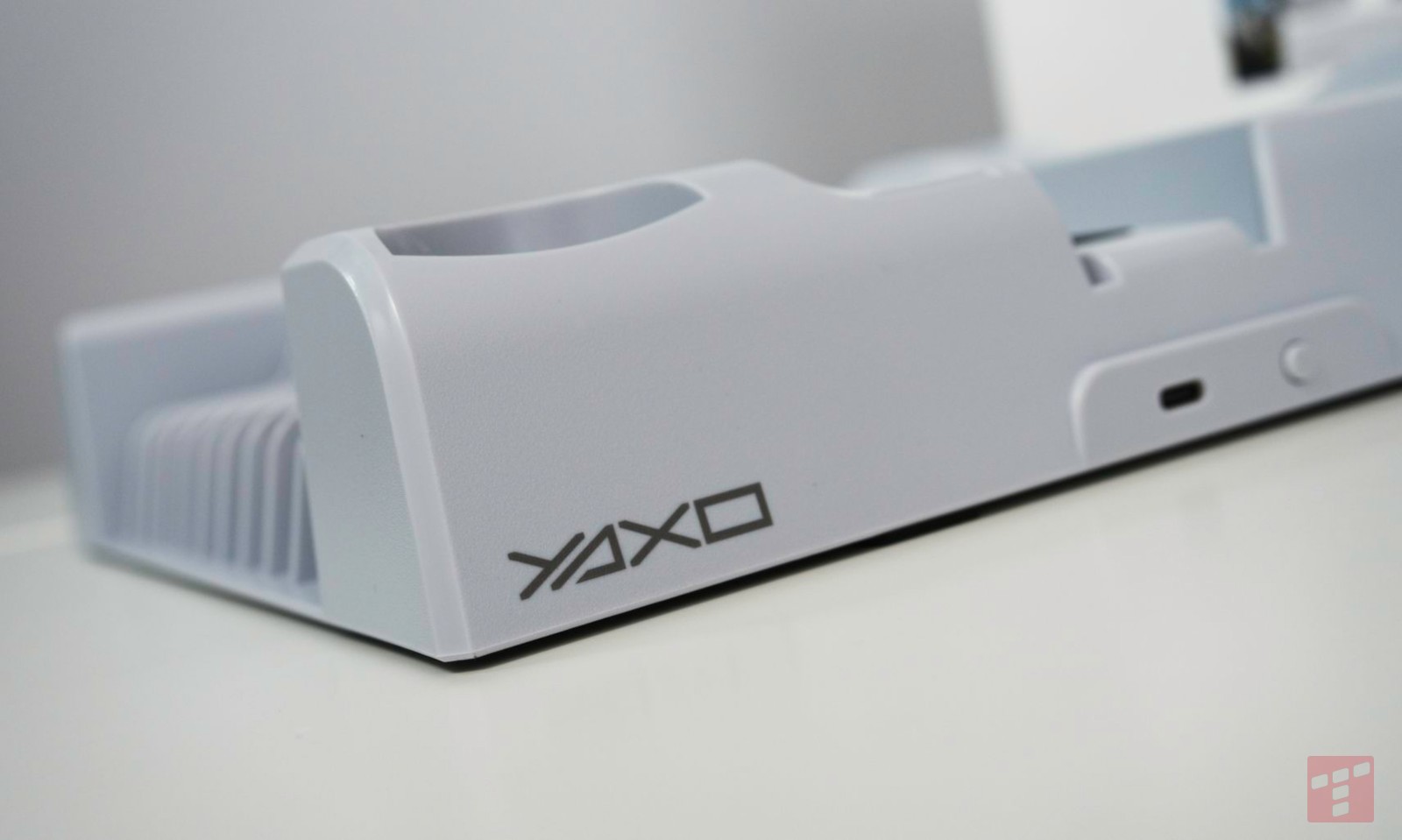 Ten gadżet naprawia największą wadę PlayStation 5. Warto go kupić