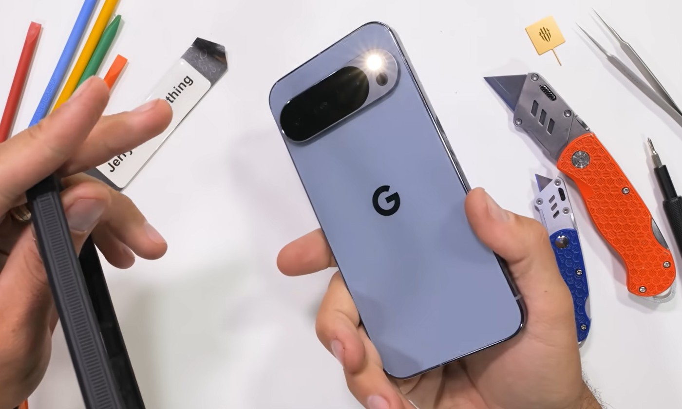Pixel 10 Pro XL na warsztacie Zacka. Zobacz, jak wygląda w środku
