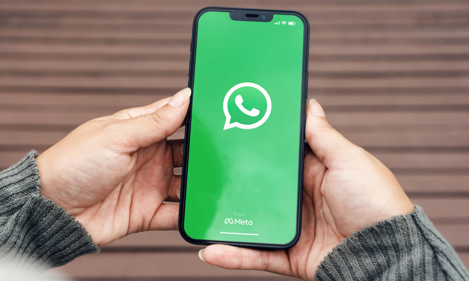 Użytkownicy WhatsApp stracą konta. Nietrudno wpaść