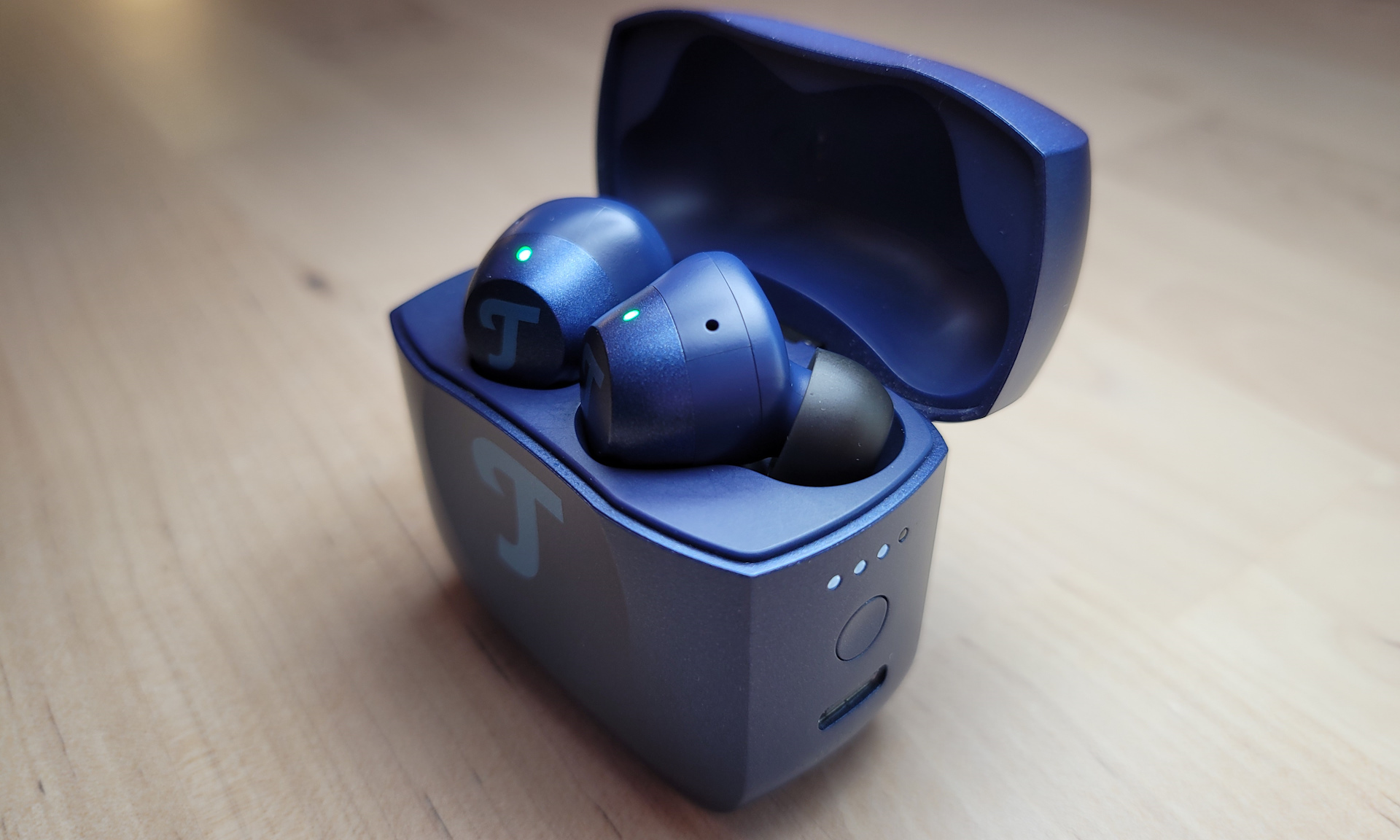 Teufel Airy TWS Pro: świetne douszne ANC w rozsądnej cenie (test)