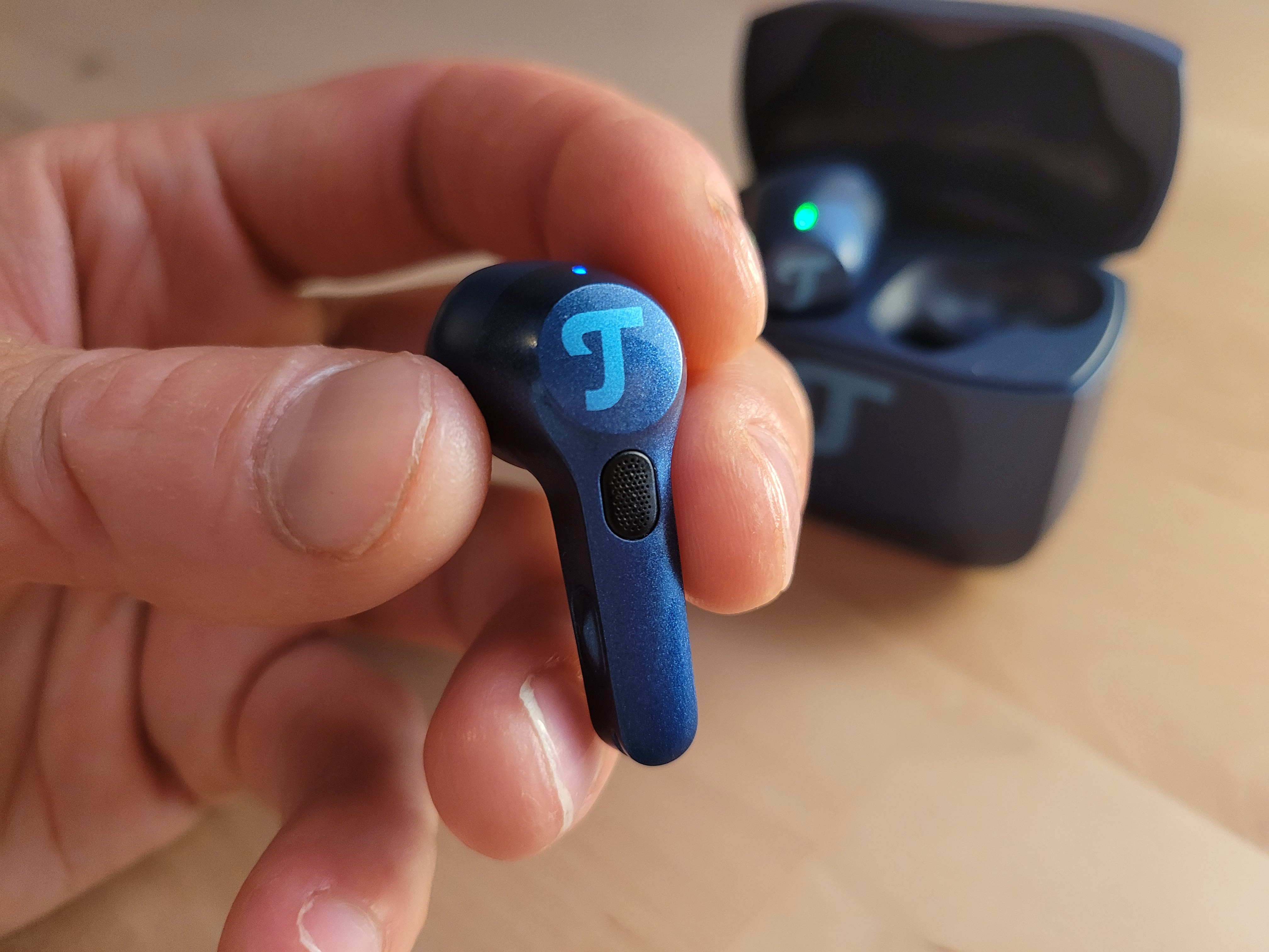 Teufel Airy TWS Pro: świetne douszne ANC w rozsądnej cenie (test)