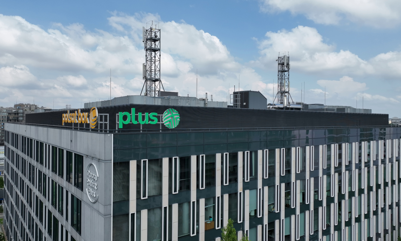 Wolą mieszkania zamiast Plusa i Polsatu. Operator musi odejść