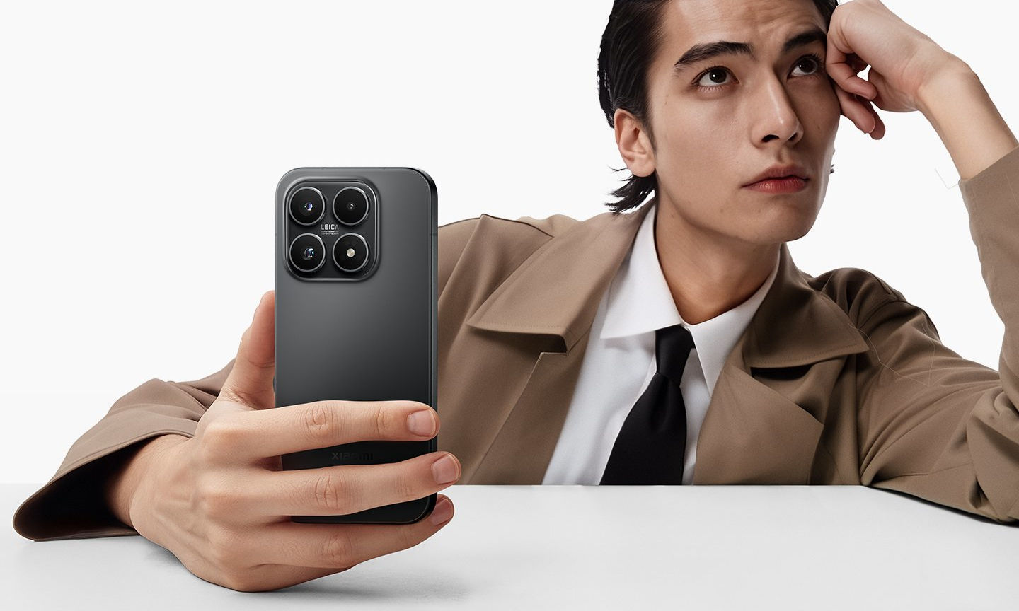 Xiaomi 17 – kompaktowy mocarz z czterema aparatami 50 Mpix