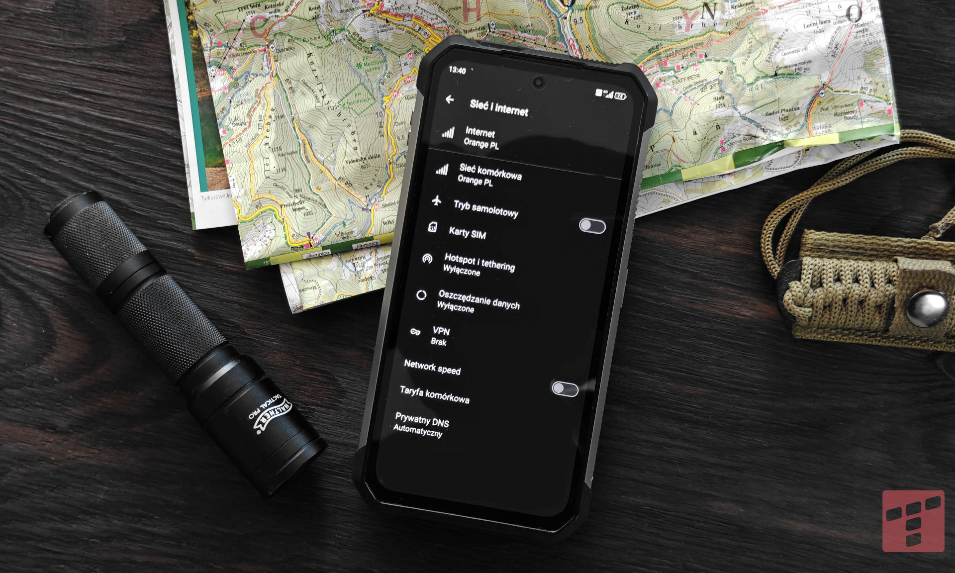 Tank 4 Pro: czołg z projektorem i ekranem AMOLED (test)