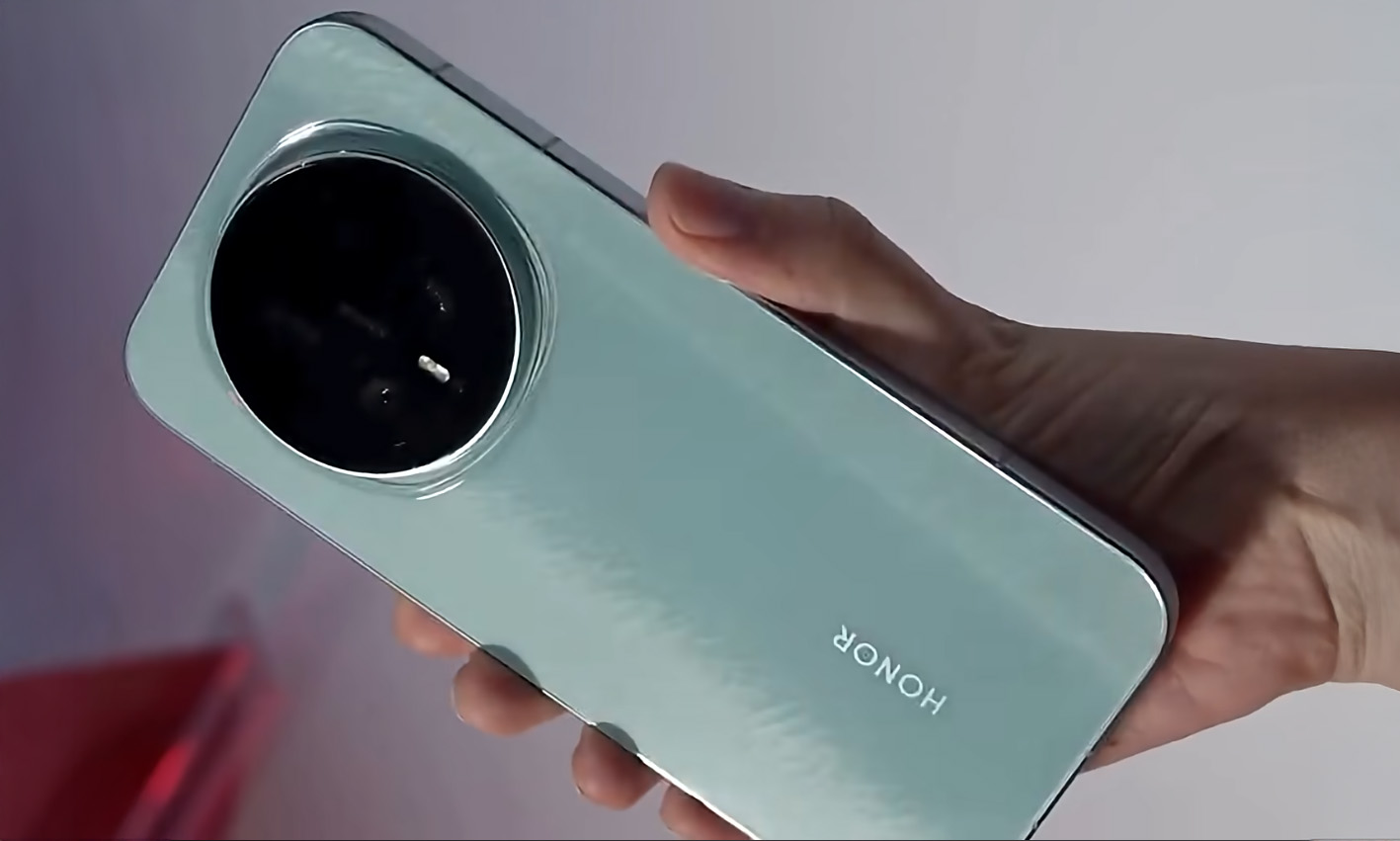 Honor Magic8 przyłapany w AnTuTu. Rozgromił Xiaomi 17 Pro