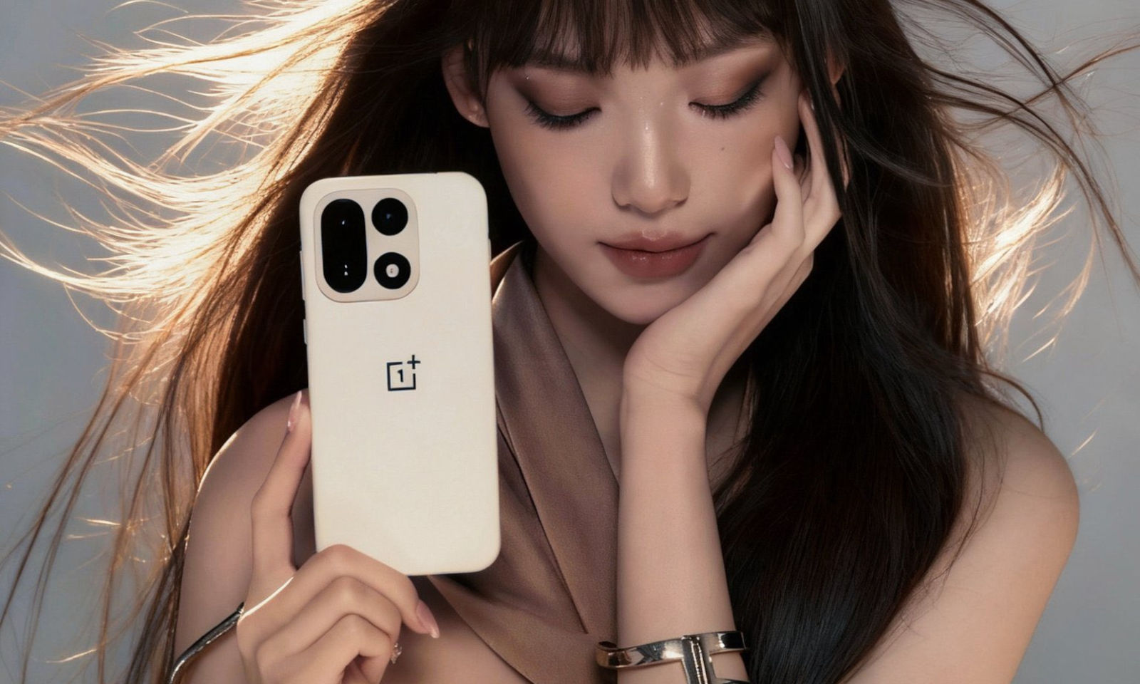 OnePlus 15: udane odświeżenie czy kopiowanie średniaków? Możesz ocenić