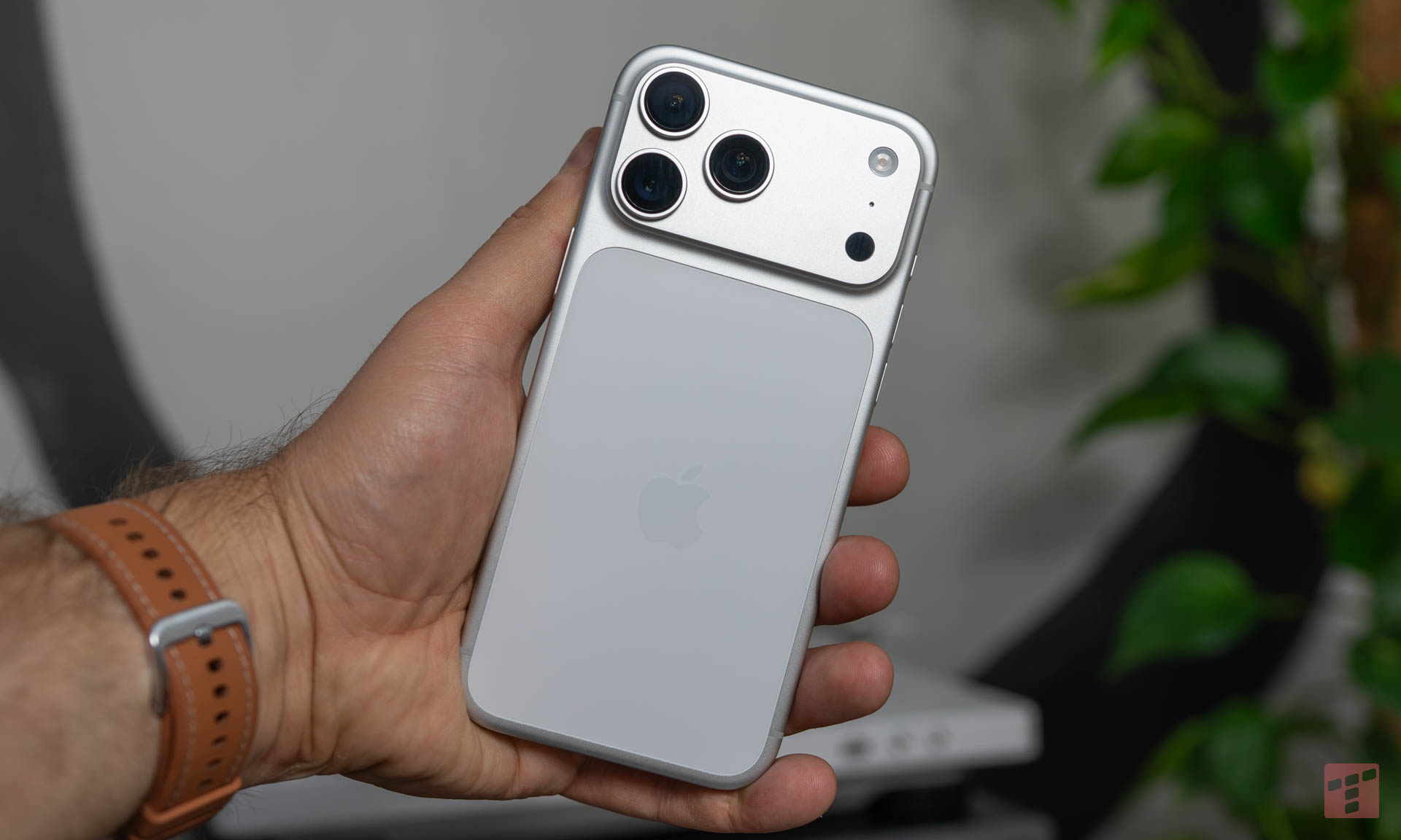 iPhone 17 Pro Max – piękny, potężny i… wciąż nie do końca dla Polaków (test)