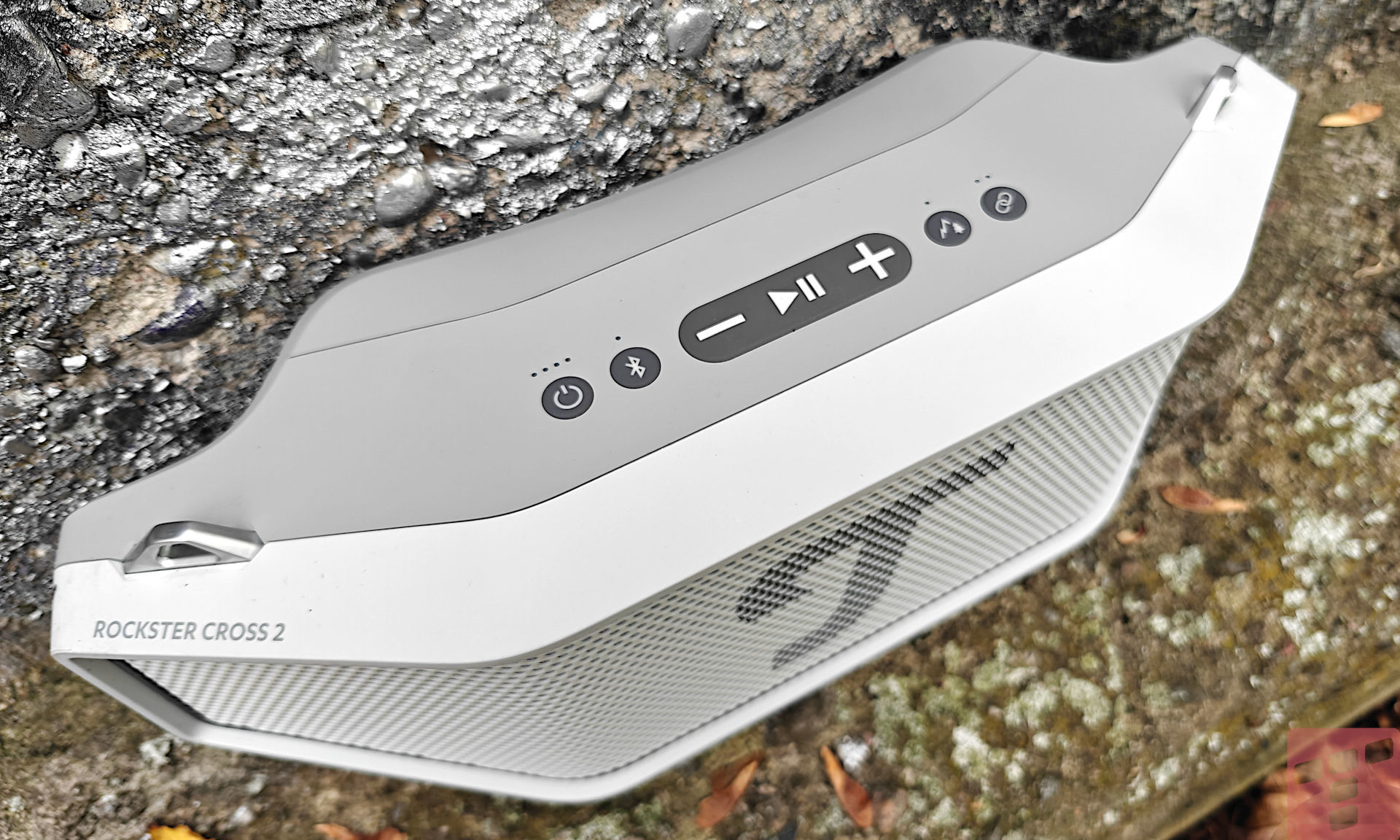 Teufel Rockster Cross 2. Jak zagra, to nie usiedzisz (test)