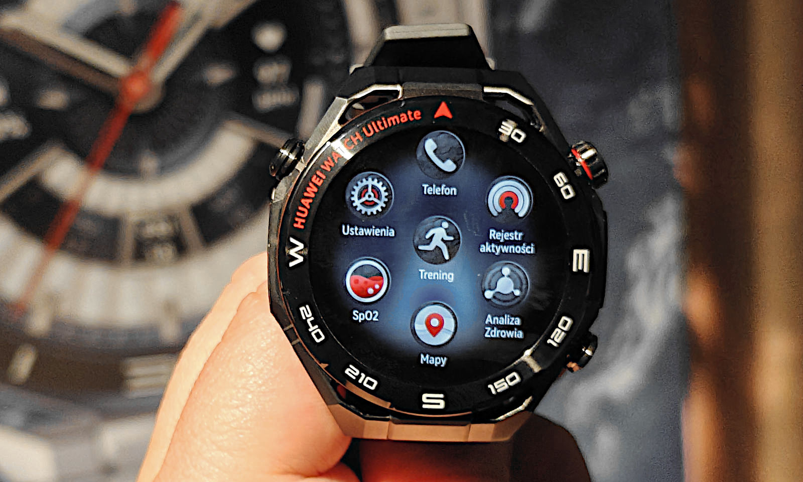 Flagowy smartwatch Huawei już w Polsce. Na start masa promocji