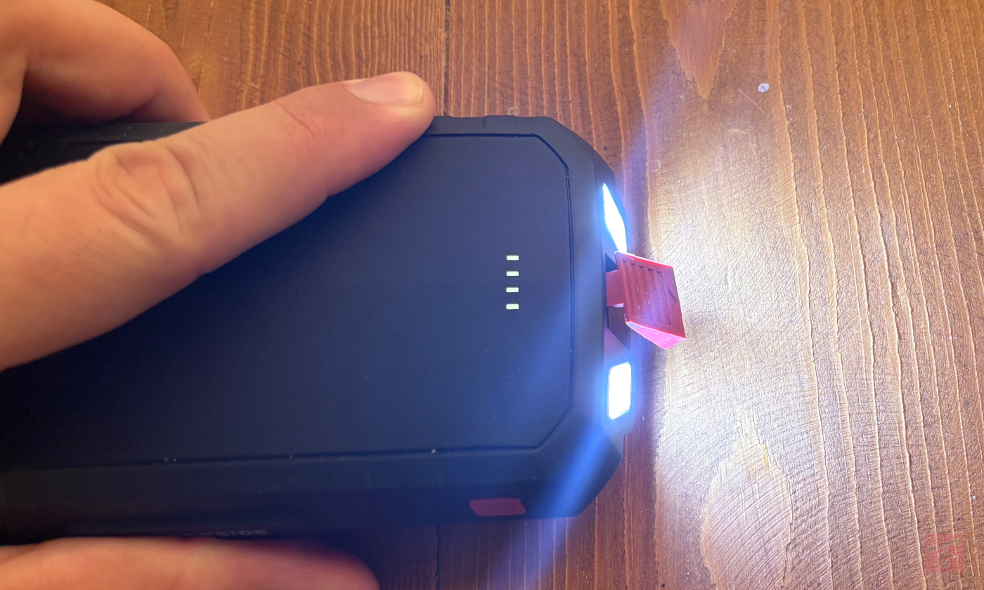 Lidl ma w promocji tak dobry powerbank, że lepiej zostań w domu (test)