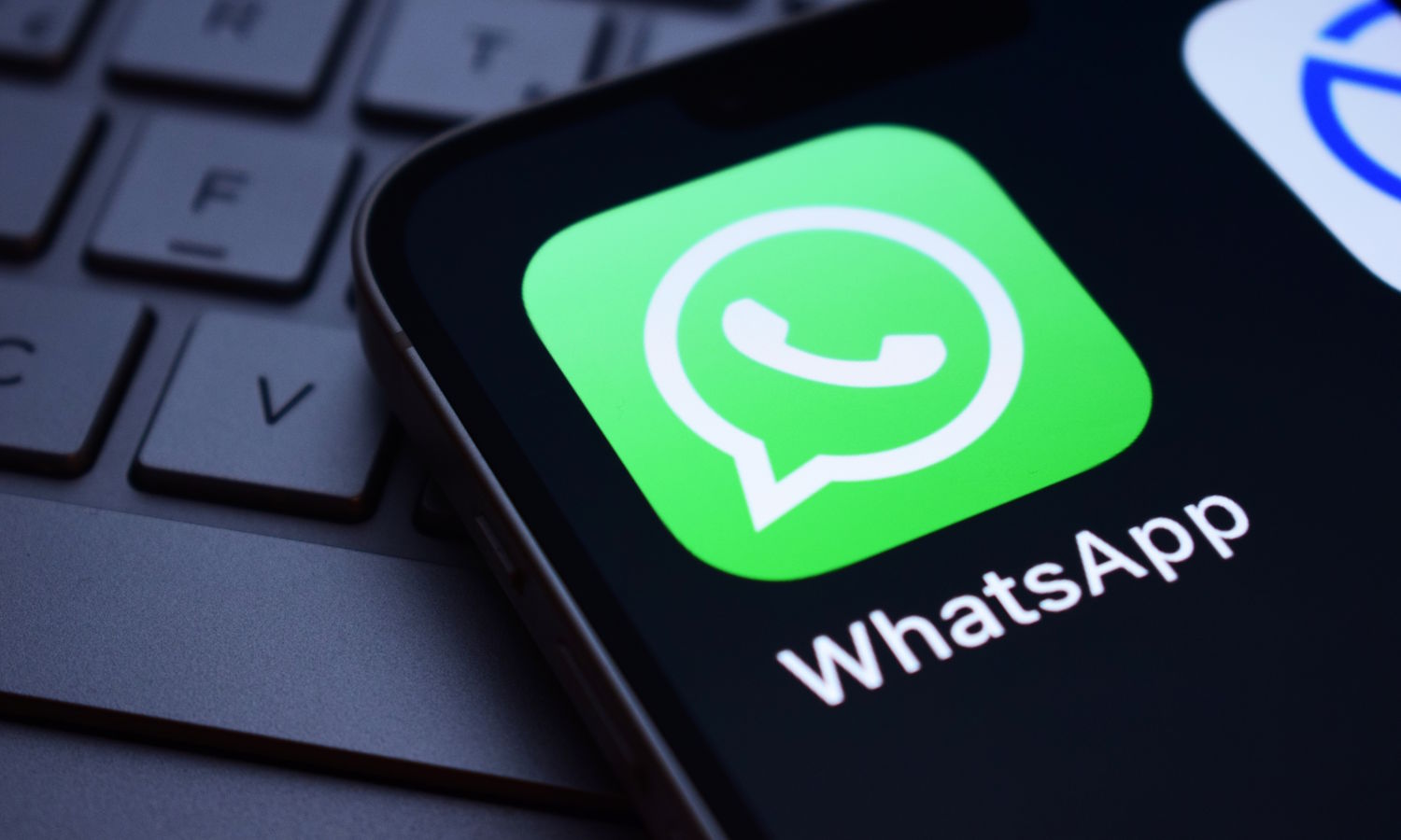 Korzystasz z WhatsApp? Polska armia wydała pilne ostrzeżenie