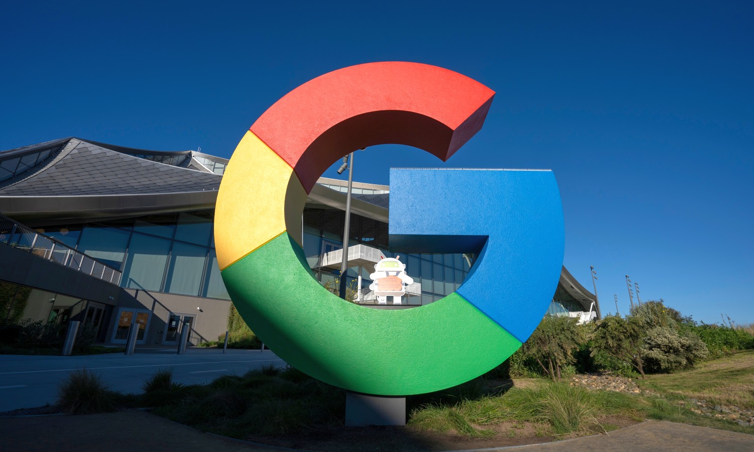 Google dodaje jeden przycisk do alertów. Jego rola jest kluczowa